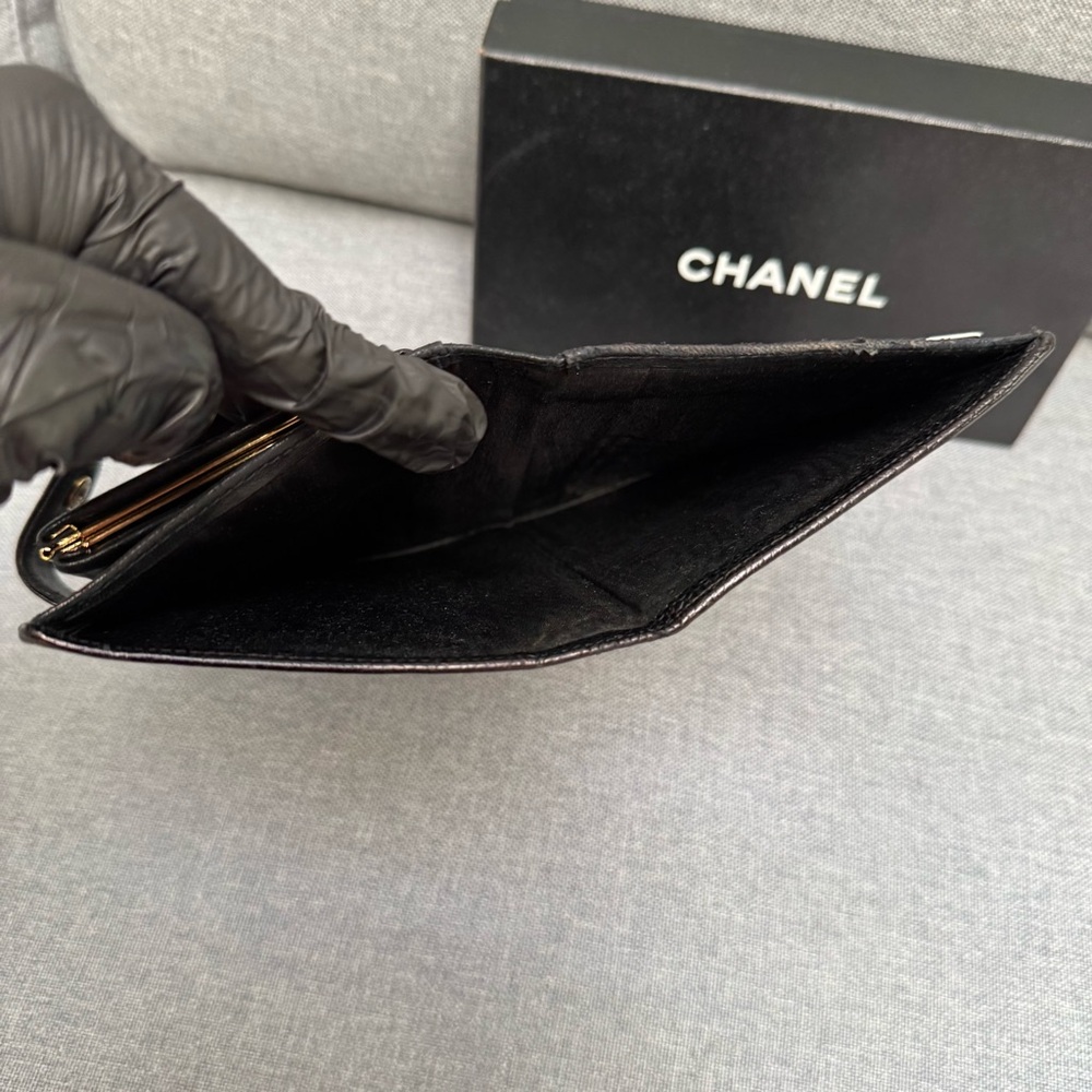 ❌SOLD❌✨Chanel Black Caviar Wallet  w/ Box & Card + Free Chains✨ - Picture 12 of 17